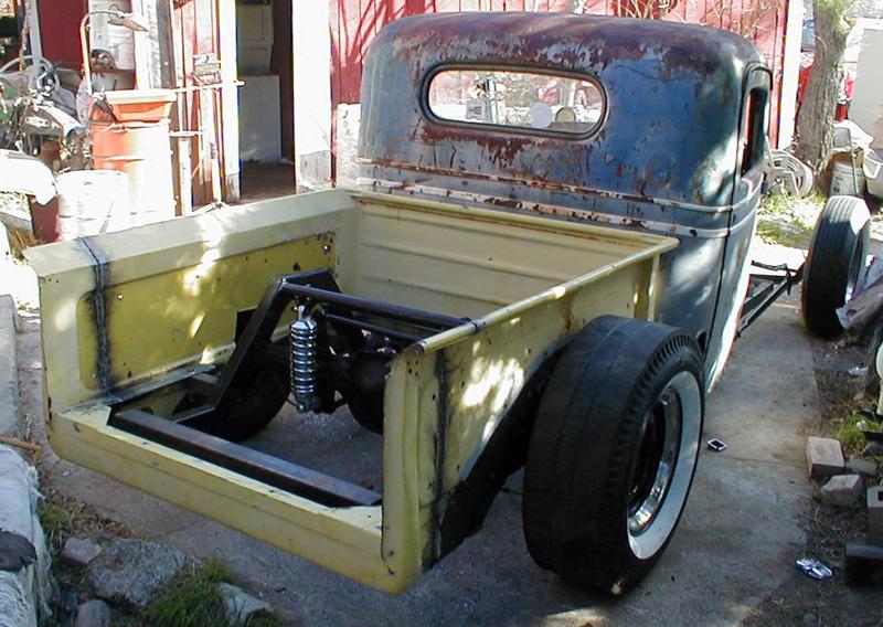 Bed mounted.
11 December 2005.