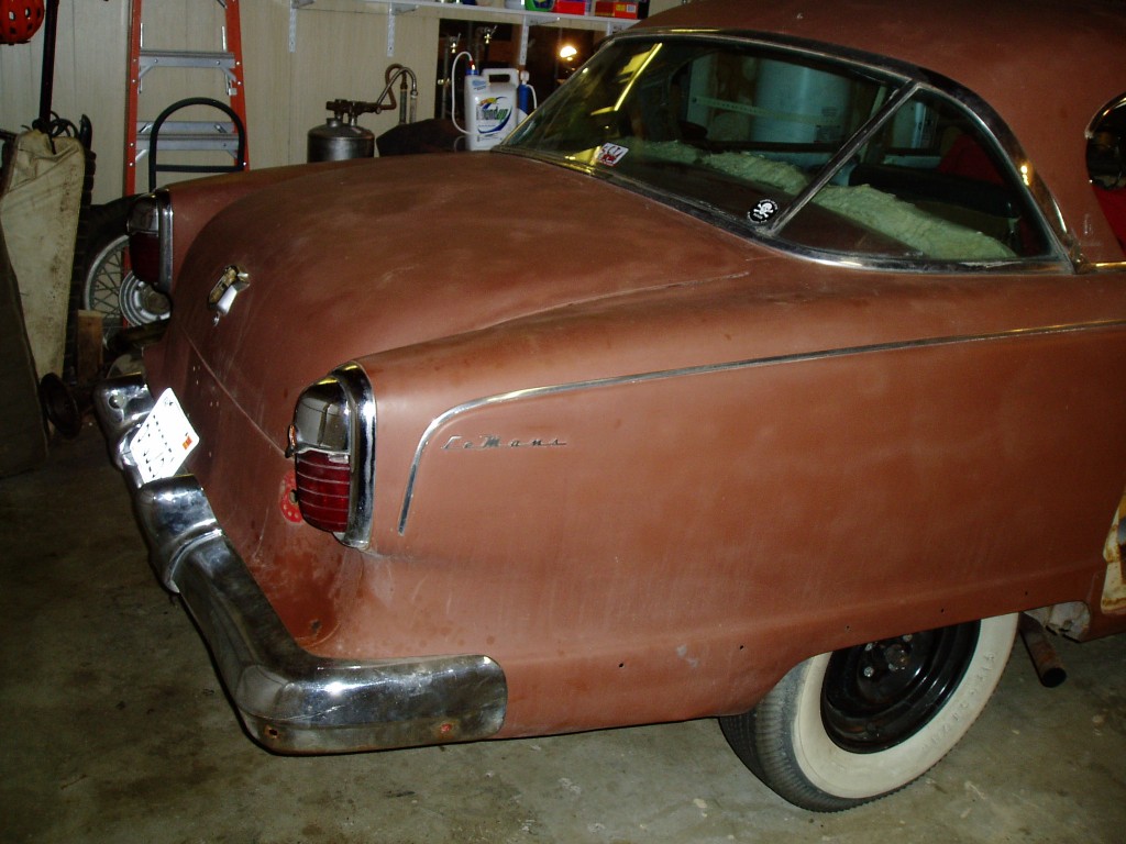 3/6/2007. Bumper in place but not secured. I need to make some brackets.