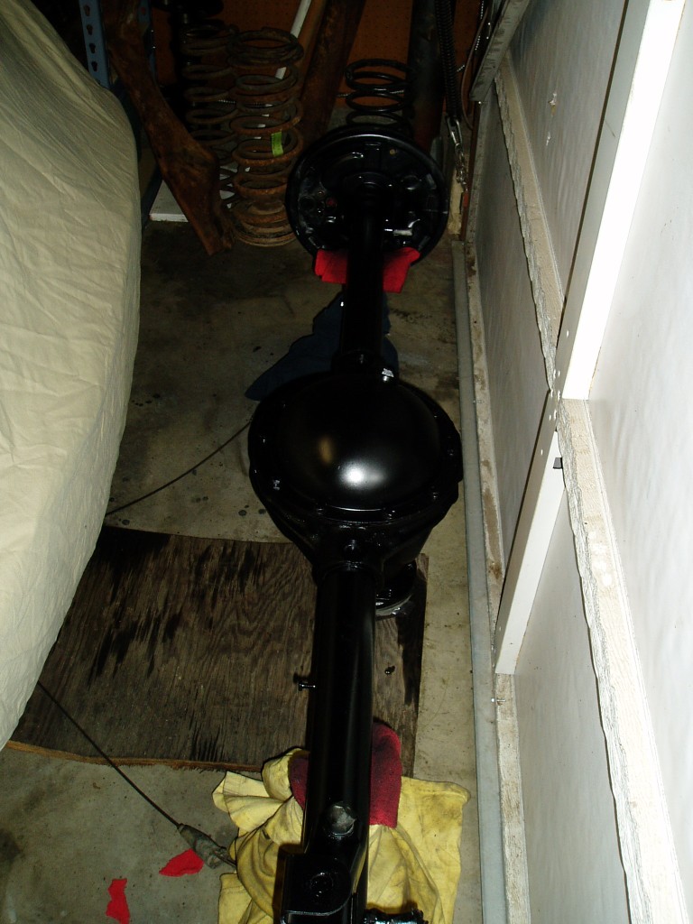 Shiny rear axle housing. I cleaned up and applied some fresh rattle-can paint.