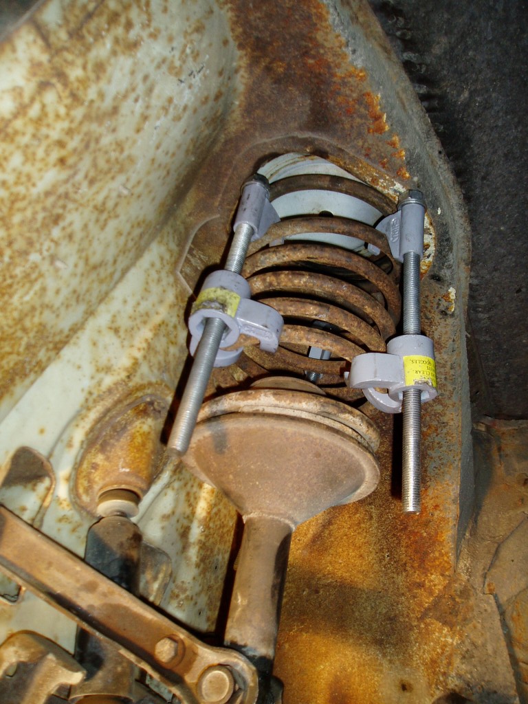 Sunday 1-20-2008. Re-installing a stock front spring. I needed to do this to get some measurements. I neglected to take measurem