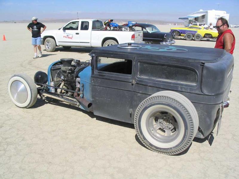 Thanks to SnoopBob, I've got some photos from El Mirage July 2004.
