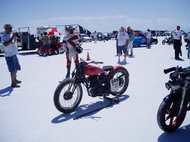 599 and rider waiting for the first run