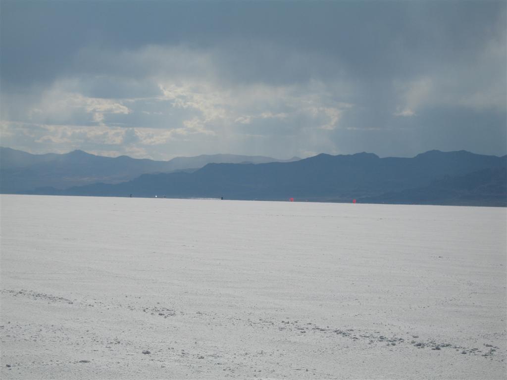 The tiny bug is Jet ripping through the lights at 142+ MPH.