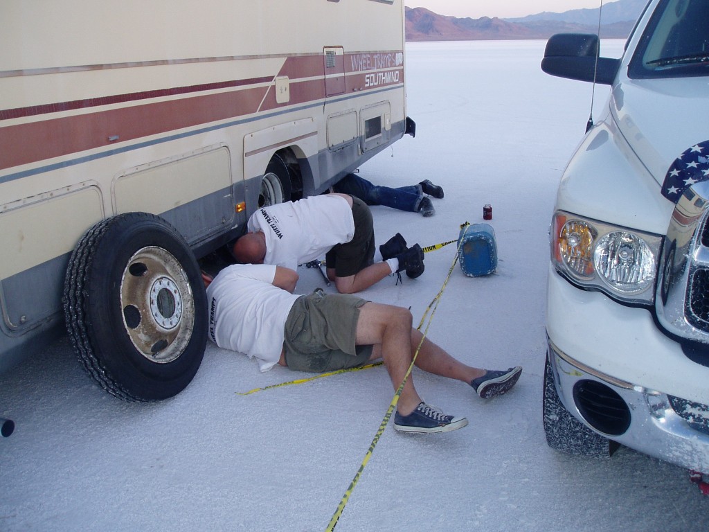 Sunday Morning in the pits. John ran to Salt Lake City to get us a spare tire. Thanks, John.