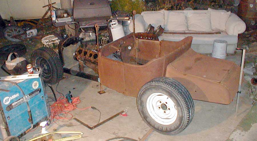 Motor mounts in. Frame Z also finished, but all 15 inches are hidden underneath the trunklid.